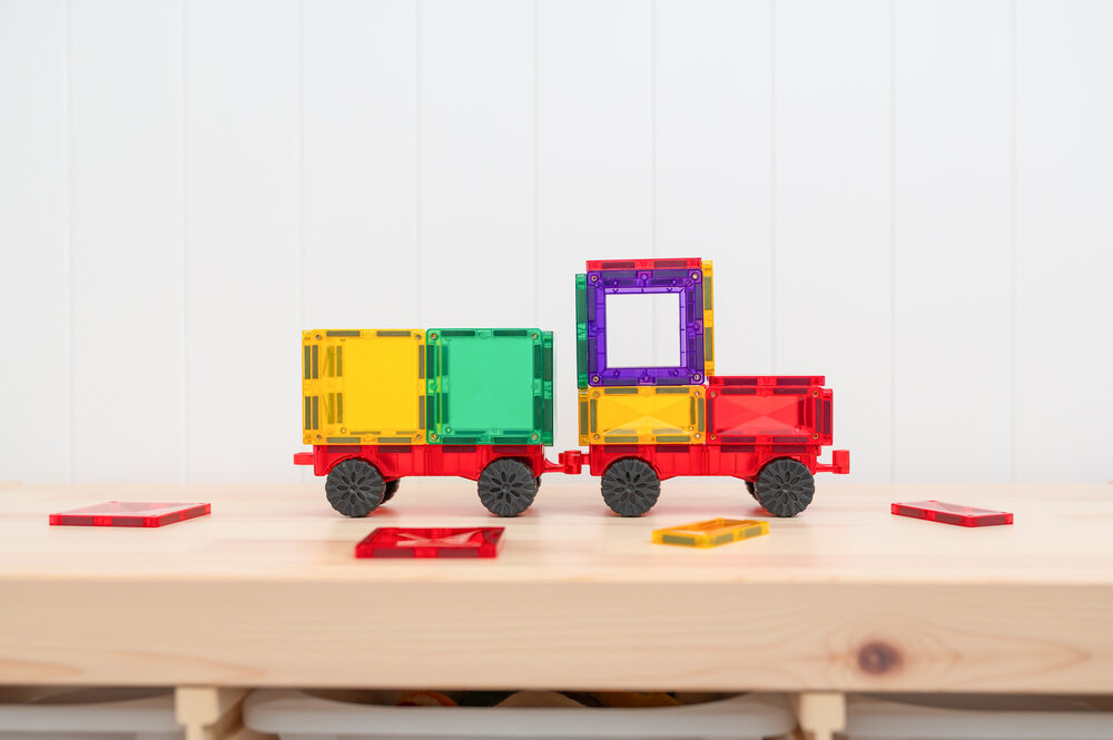 Connetix Magnetische Tegels Rainbow Motion Pack 24-delig &ndash; hoofdfoto met kleurrijke tegels