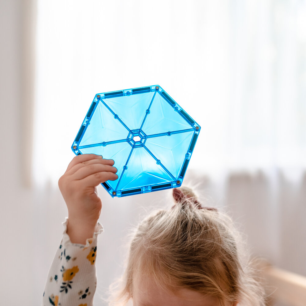 Connetix Magnetische Bouwtegels &ndash; Rainbow Geometry Pack in actie