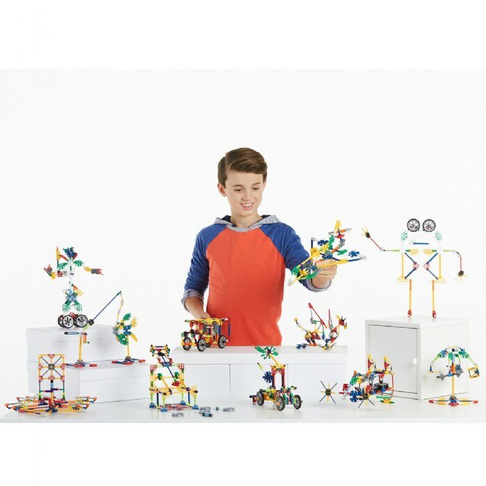 K&rsquo;Nex Imagine Creation 50 modellen kind bouwt voertuig met onderdelen