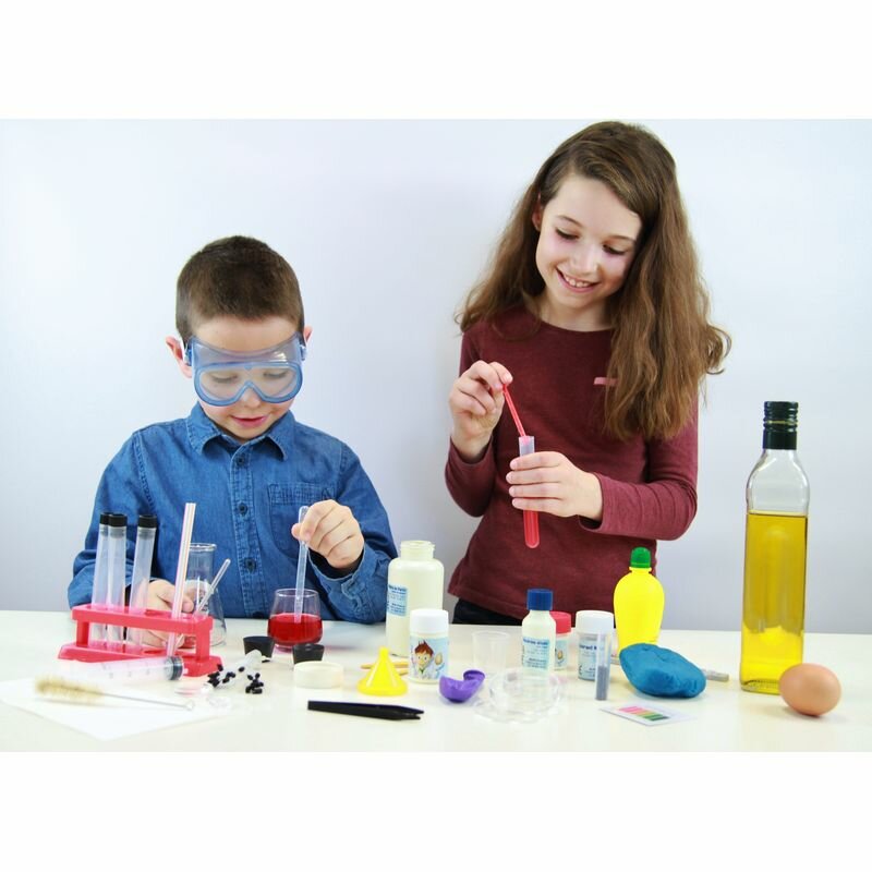 Scheikunde lab 150 experimenten - Buki