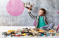 Kind bouwt met Brio Builder 136-delig &ndash; educatief constructiespeelgoed voor jonge uitvinders