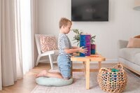 Kind speelt met Connetix Magnetische Rainbow Rectangle Pack 18-delig