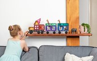 Connetix Magnetische Tegels &ndash; kind bouwt pastelvoertuig met wielen