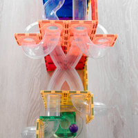 Detailfoto magnetische tegels en bochten