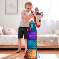 Kind speelt met Connetix Rainbow Mega Pack 212-delig
